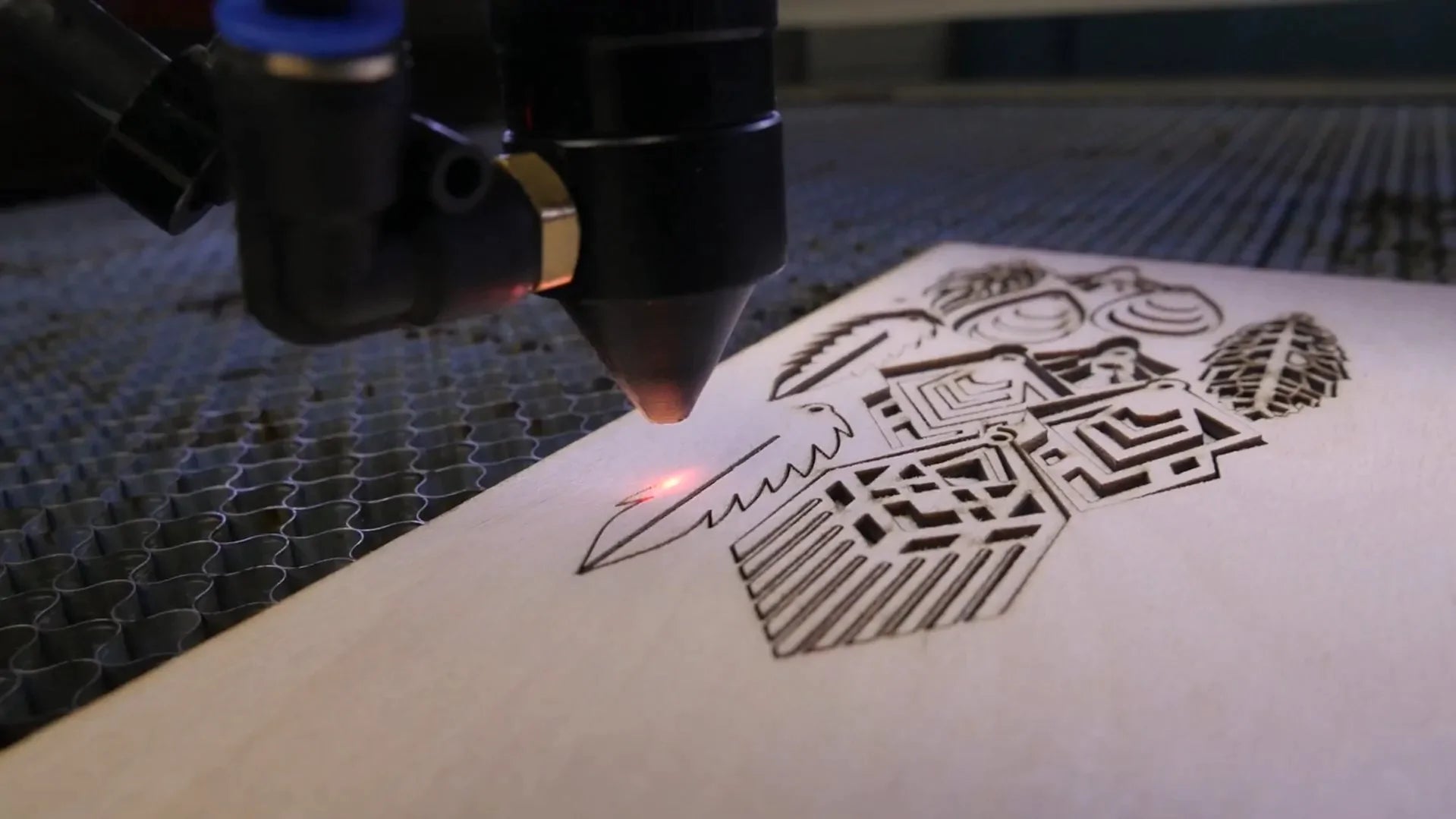 What Determines The Price Of Laser Engraving Machine